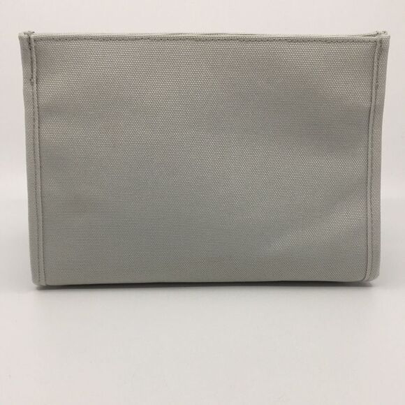 Christian Dior Beauty | Dior | Trousse Cosmetic Pouch Light Gray - Picture 4 of 16